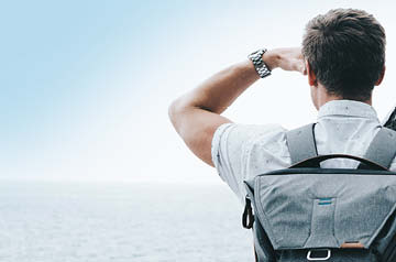 peering across the sea