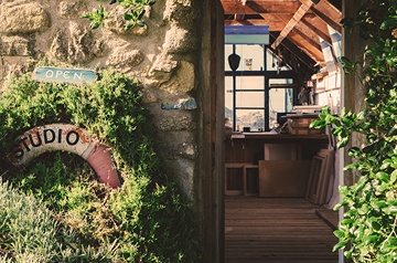 beach house art studio