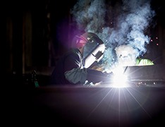 welder working